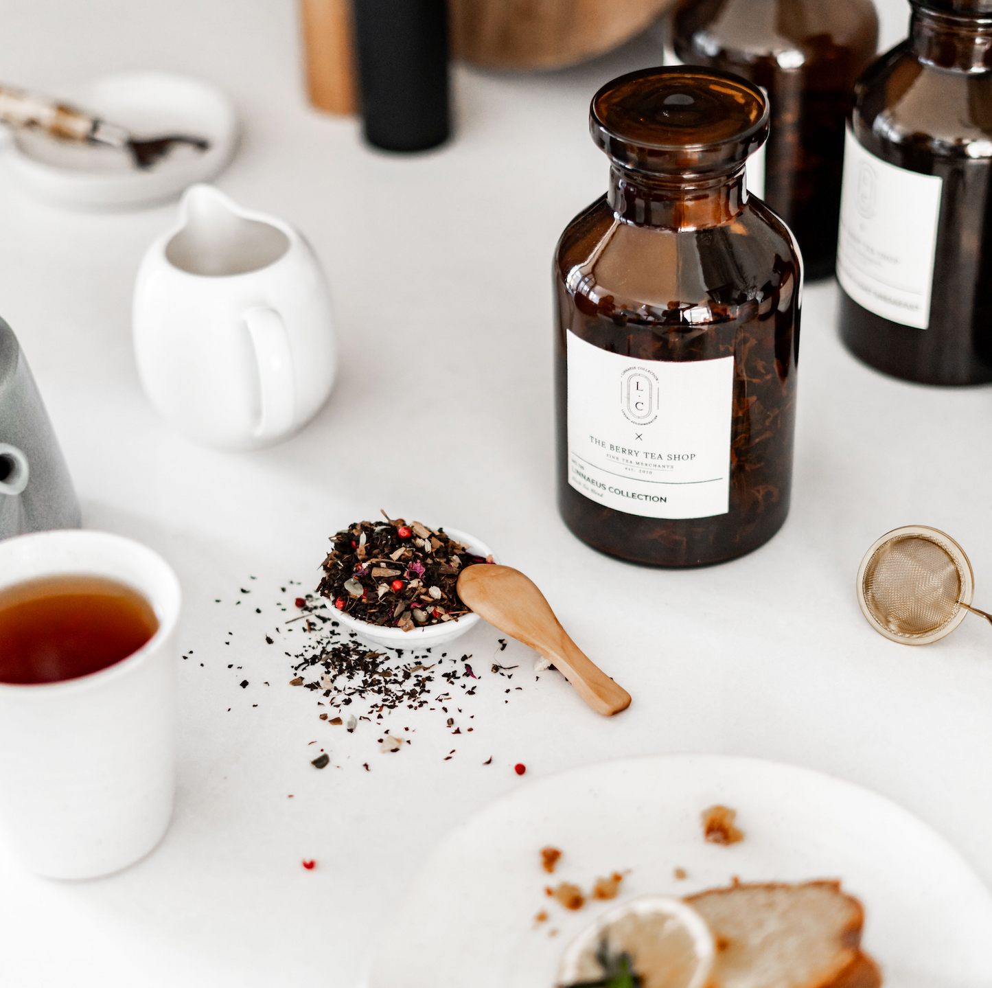 
                  
                    Linnaeus x The Berry Tea Shop Collection - Black Tea Blend
                  
                