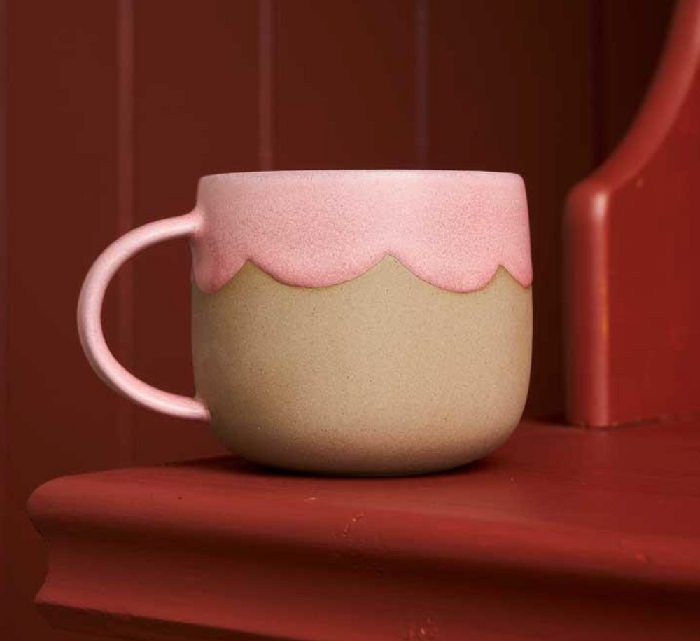 
                  
                    Robert Gordon 'Breakfast in Bed' Raspberry Scallop Mug
                  
                