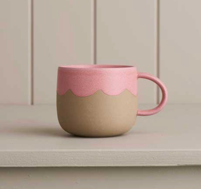 
                  
                    Robert Gordon 'Breakfast in Bed' Raspberry Scallop Mug
                  
                
