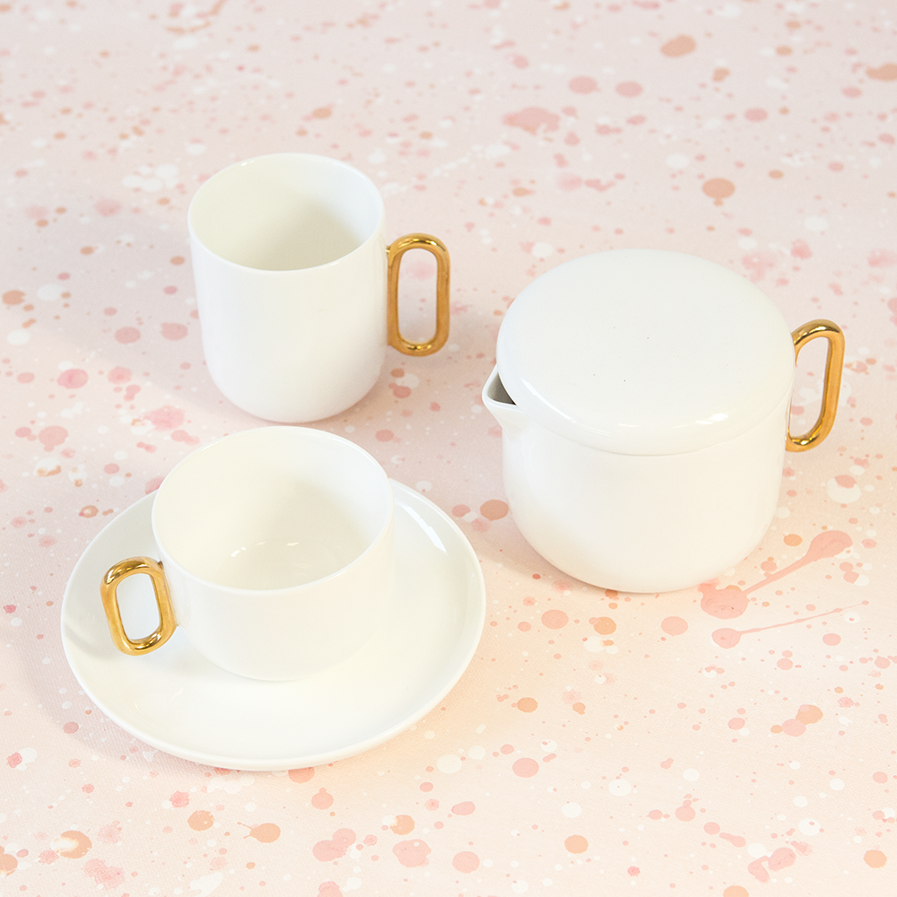 
                  
                    Cristina Re Celine White Luxe Teapot
                  
                
